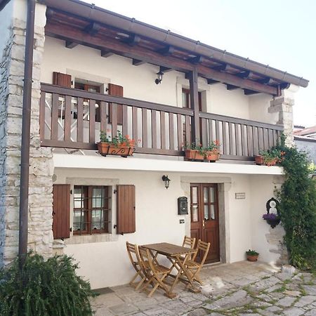 Casa Vacanze Alenka Borgo Grotta Gigante Eksteriør bilde