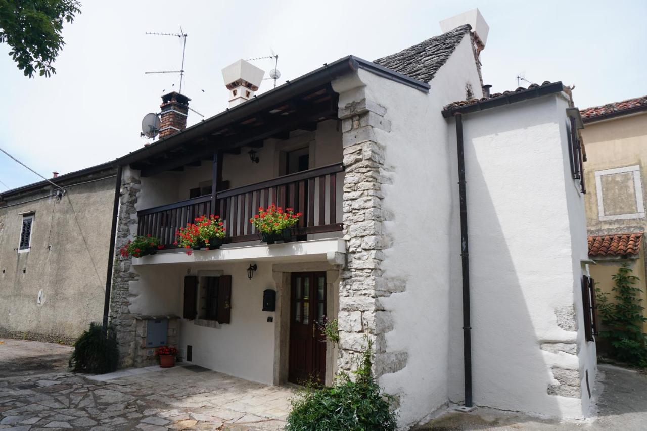 Casa Vacanze Alenka Borgo Grotta Gigante Eksteriør bilde